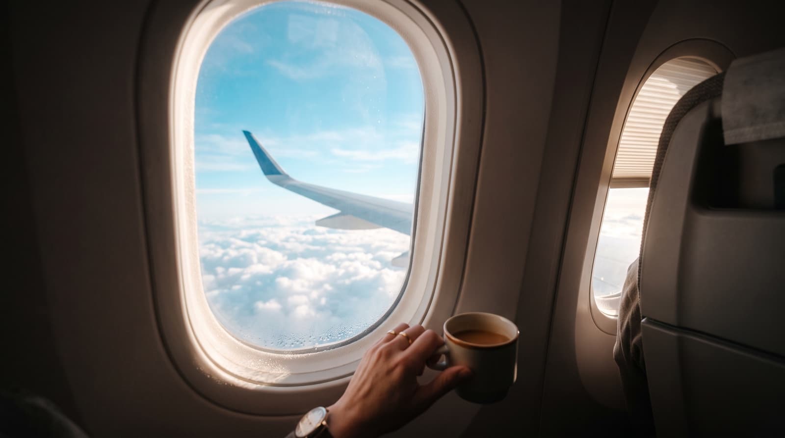 How to Beat Jet Lag With Light (Not Pills)